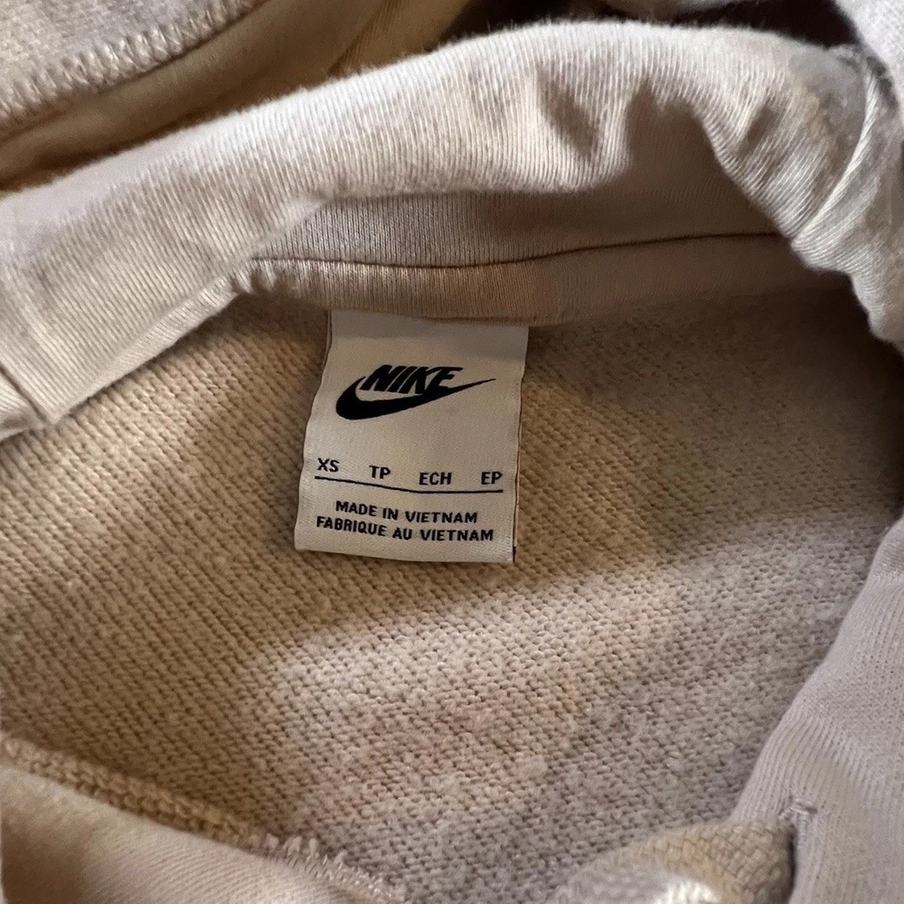 Nike Club Fleece Hoodie Beige Pullover Sweatshirt XS‎ Kangaroo Pocket Logo - Picture 5 of 9